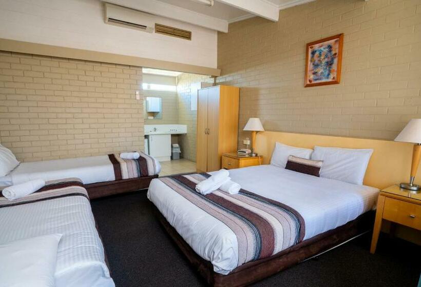 Семейный Номер, Parkview Motor Inn