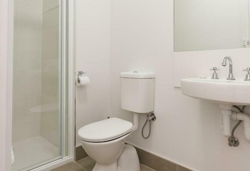 חדר אקונומי יחיד, Somerset