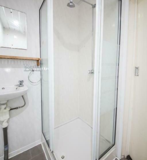 Семейный Номер Deluxe, Myroomz Hollingdales