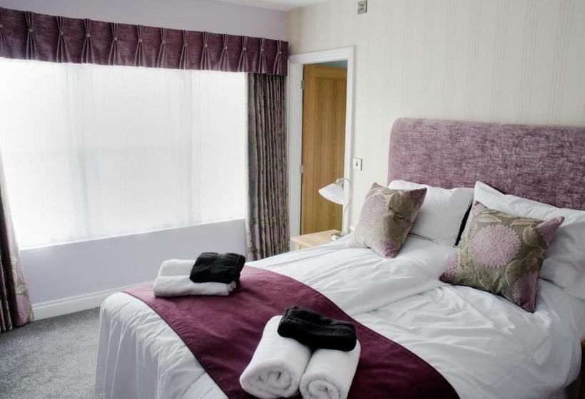 Standard Room, The Maypole At Wellow