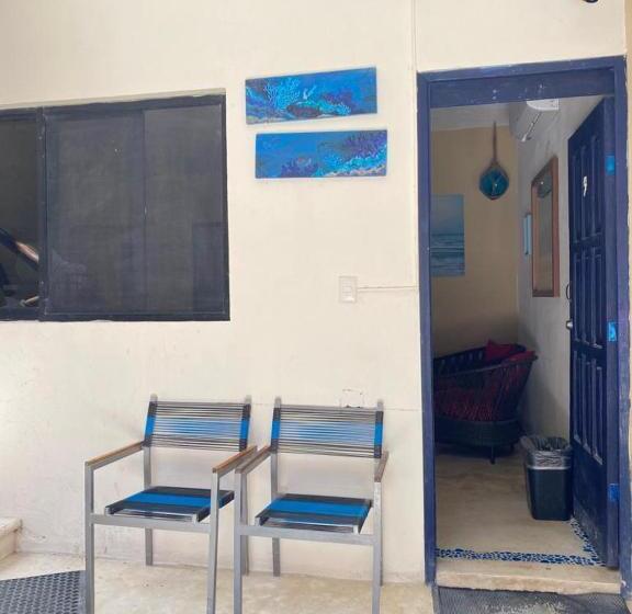 ガーデンビューファミリールーム, La Constanza De Rulo