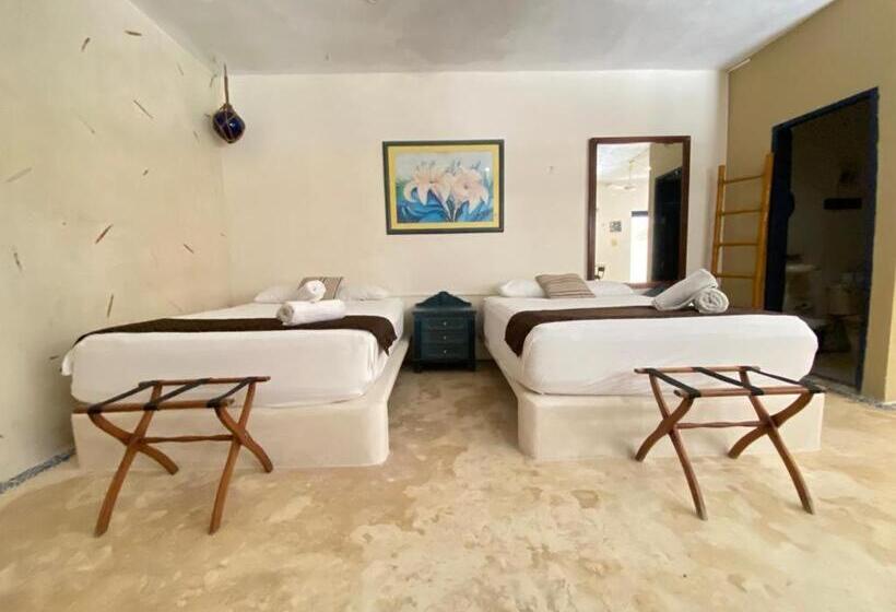 ガーデンビューファミリールーム, La Constanza De Rulo