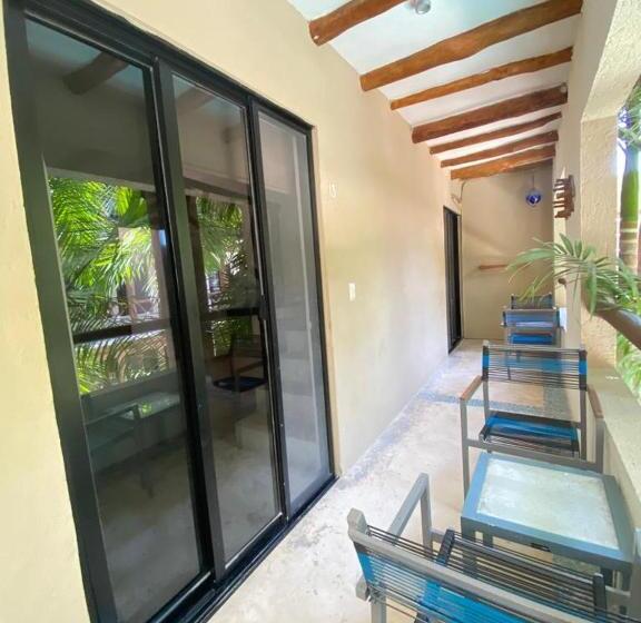 スイート（家族用）, La Constanza De Rulo