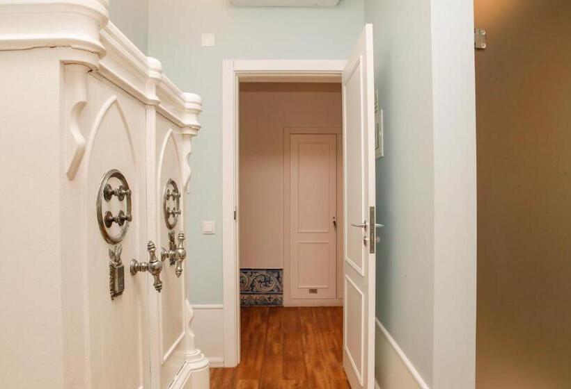 Deluxe Suite, Alecrim Ao Chiado