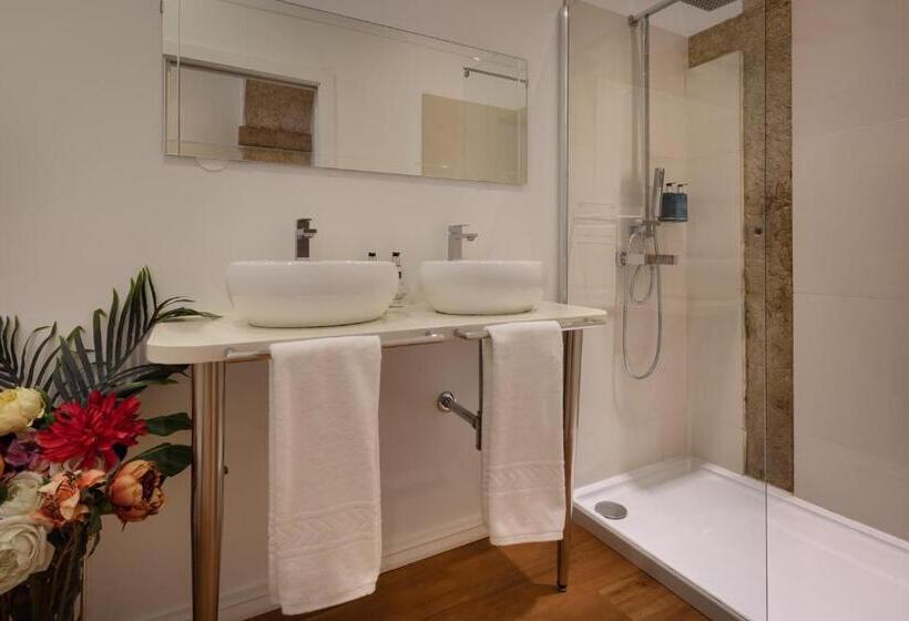 Standard Room, Alecrim Ao Chiado