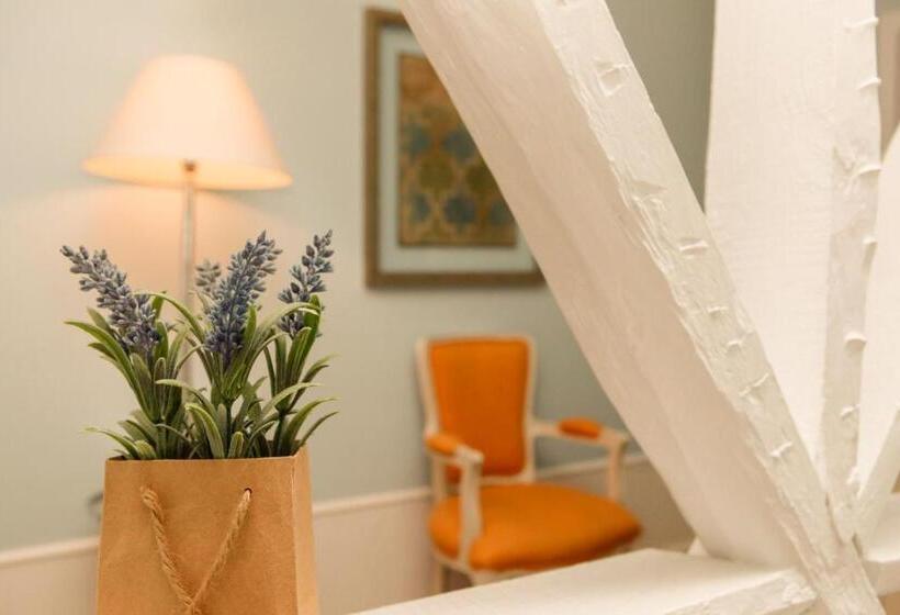 Deluxe Suite, Alecrim Ao Chiado