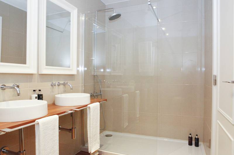 Suite, Alecrim Ao Chiado