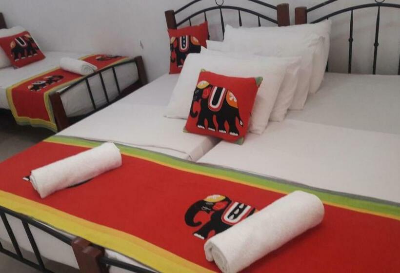 غرفة قياسية, Charlton Kandy City Rest