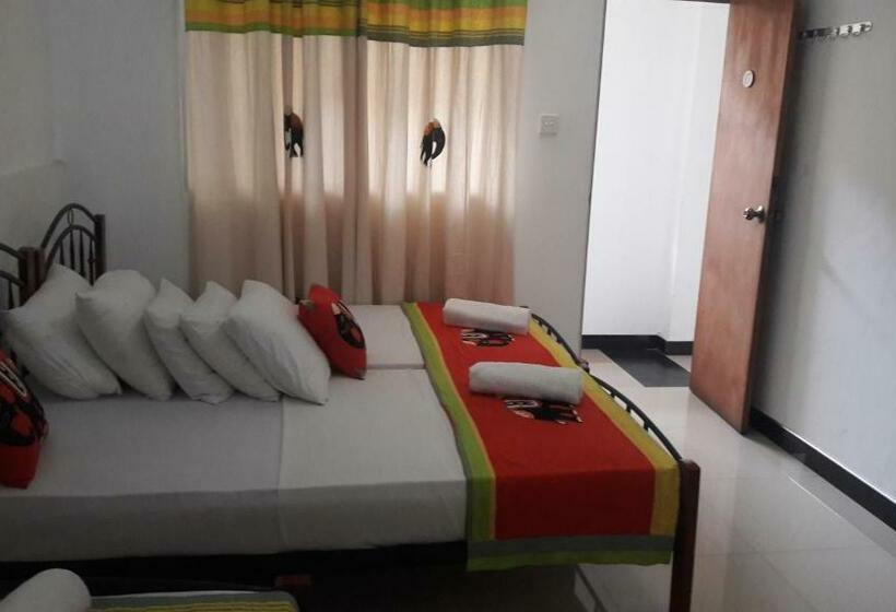 חדר סטנדרט, Charlton Kandy City Rest