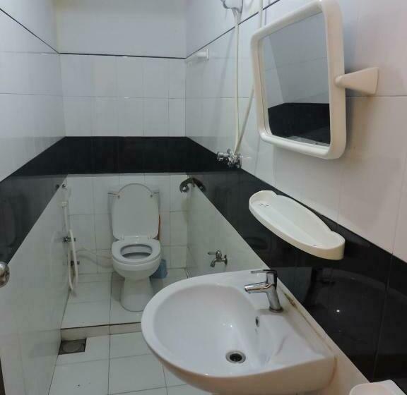 غرفة قياسية حمام مشترك, Charlton Kandy City Rest