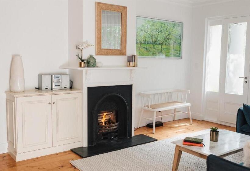 Дом 1 Спальня, The Retreat At Stirling