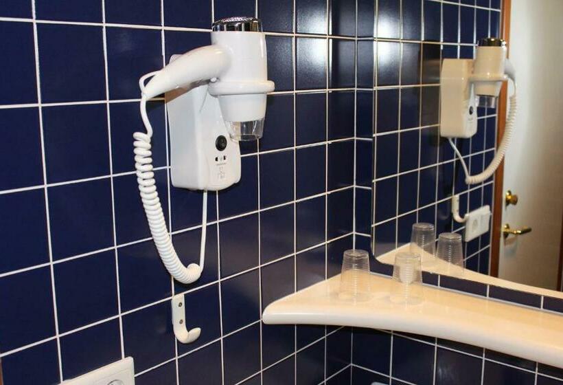 اتاق استاندارد, Adventure Hotel Hellissandur