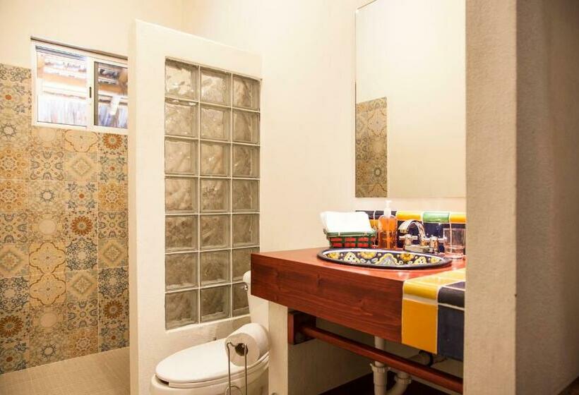 סוויטה נוף לבריכה, Casa Juarez B&b