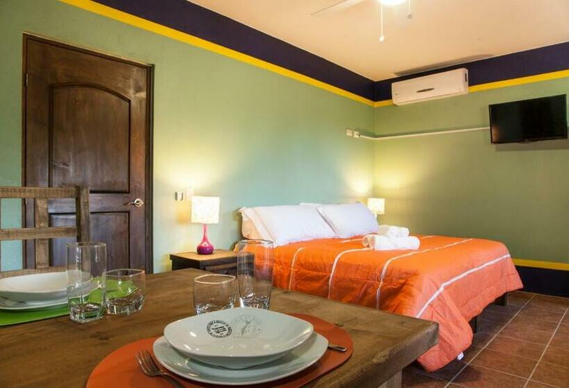 Suite Vista Piscina, Casa Juarez B&b