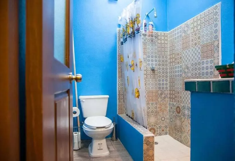 Huoneisto 1 Makuuhuone Allasnäkymä, Casa Juarez B&b