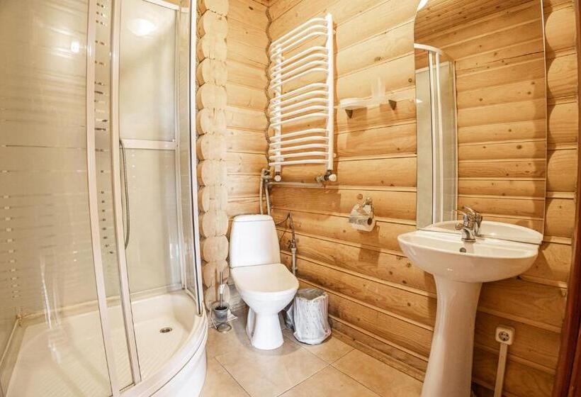 高级家庭房间, Charda