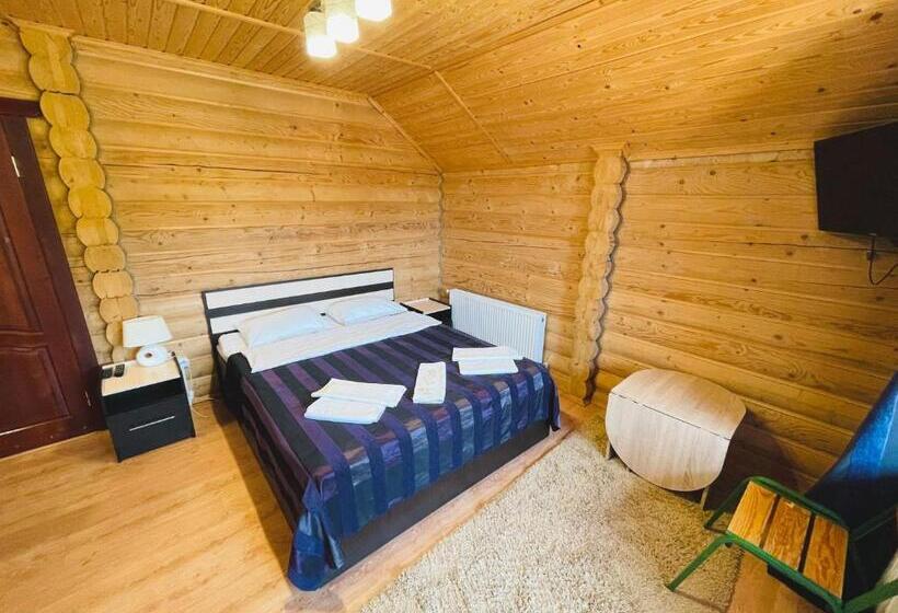 高级家庭房间, Charda