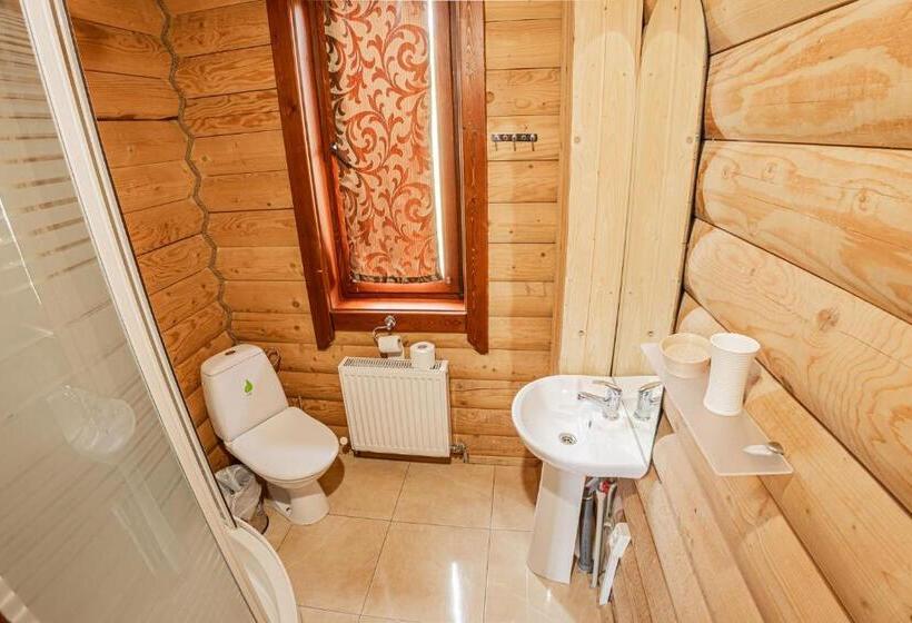 小型套房, Charda