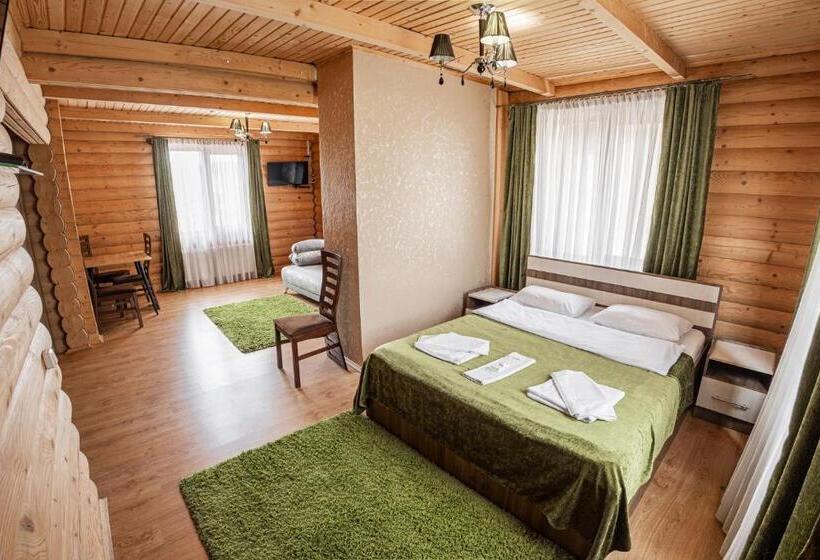 小型套房, Charda