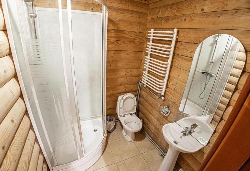 带阳台套房, Charda