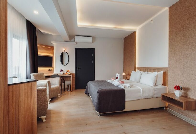 Deluxe Suite Sea View, Aksular