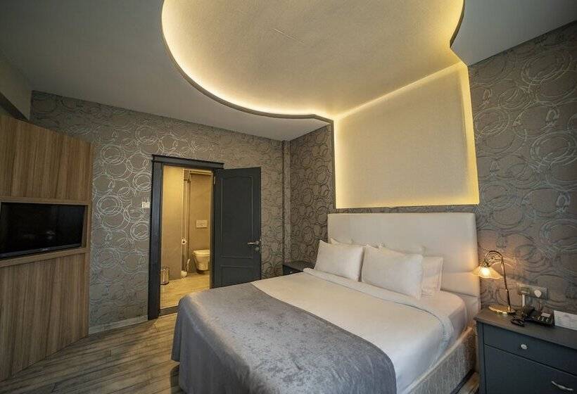 Suite Deluxe Vista Mar, Aksular