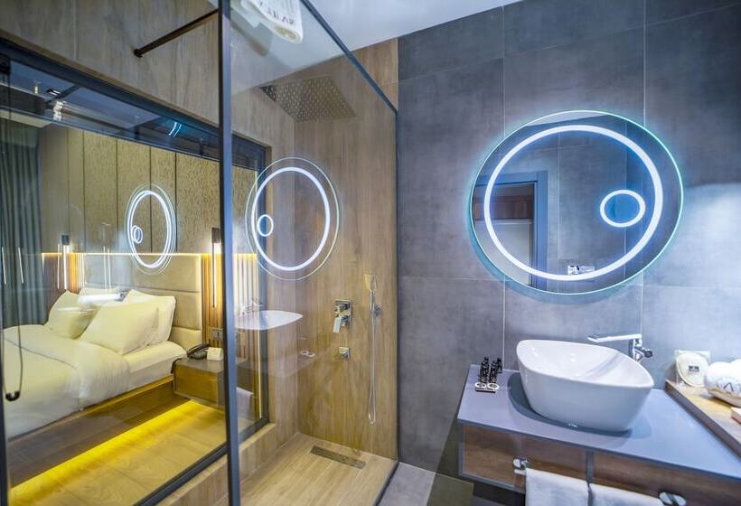 Quarto standard, Aksular