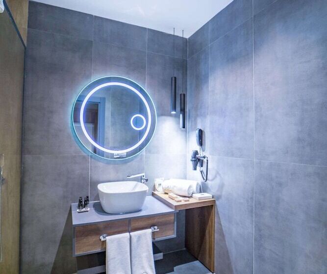 Quarto standard, Aksular