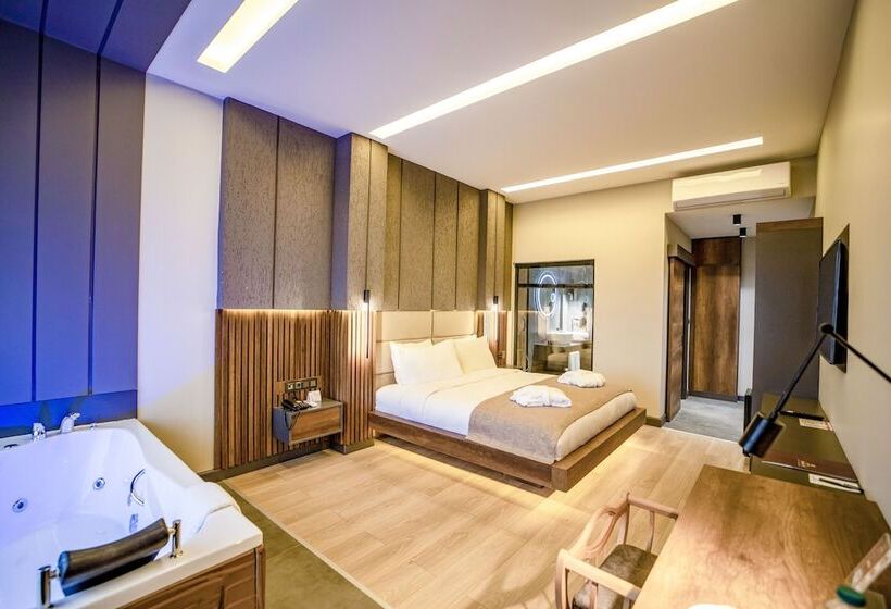 Quarto standard, Aksular
