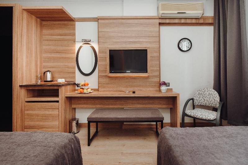 Habitació Estàndard Vista Ciutat, Aksular