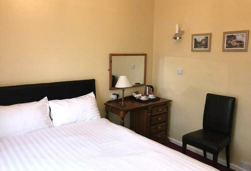 标准间, Barons Court