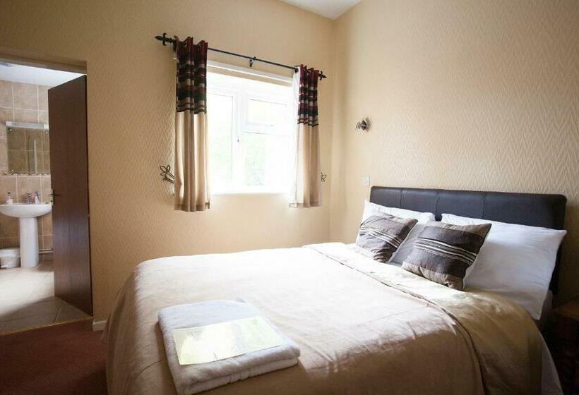 标准间, Barons Court