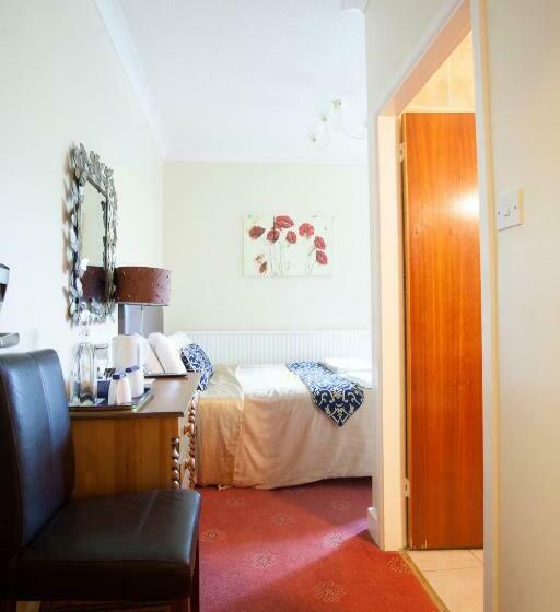 标准间, Barons Court