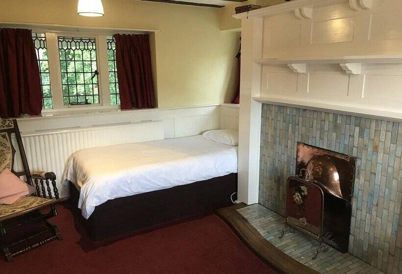 标准间, Barons Court