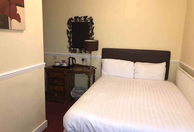 标准间, Barons Court