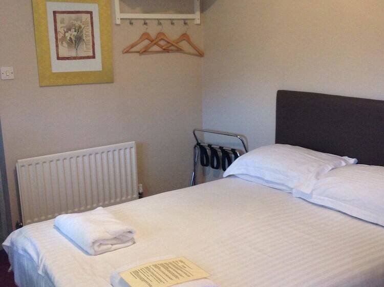 标准间, Barons Court