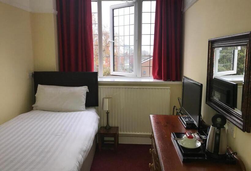 标准单人间, Barons Court