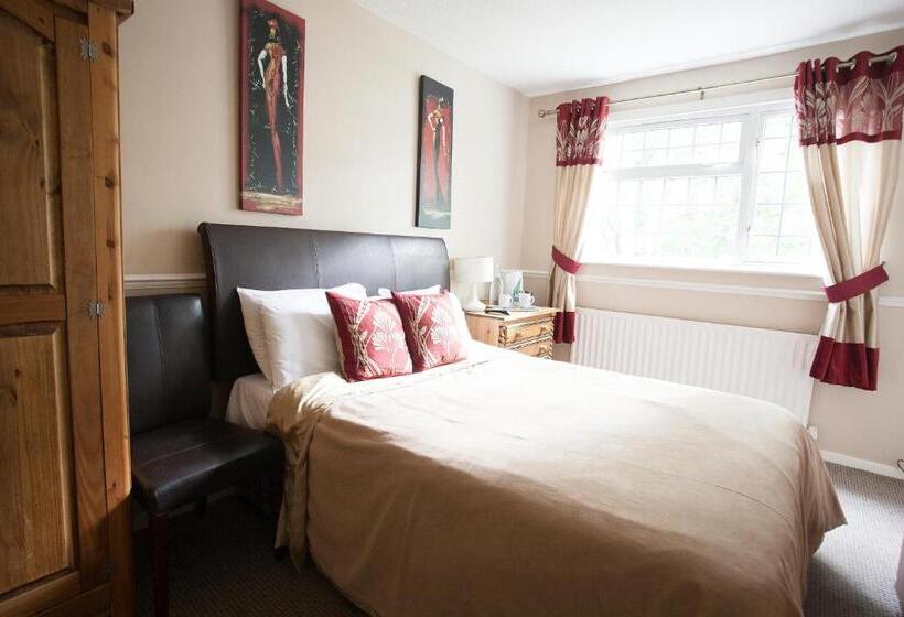 标准间, Barons Court