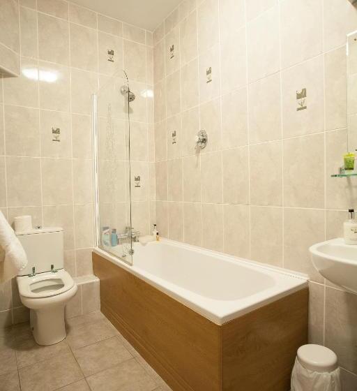 标准间, Barons Court