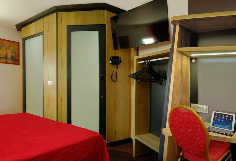 غرفة قياسية, In Hotel Nancy Frouard