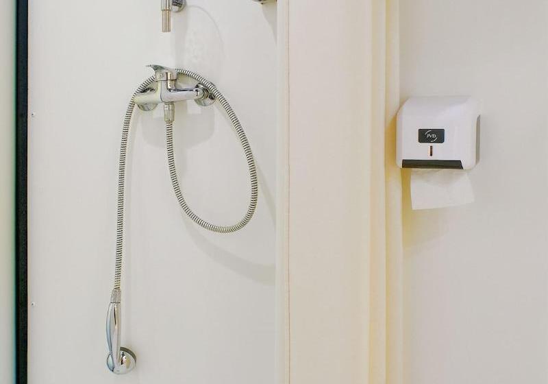 غرفة قياسية, In Hotel Nancy Frouard