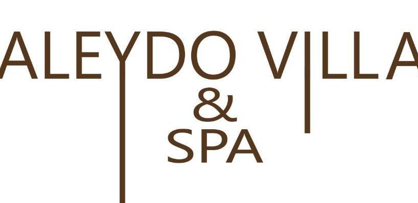 プールの見えるデラックスルーム, Kaleydo Villas