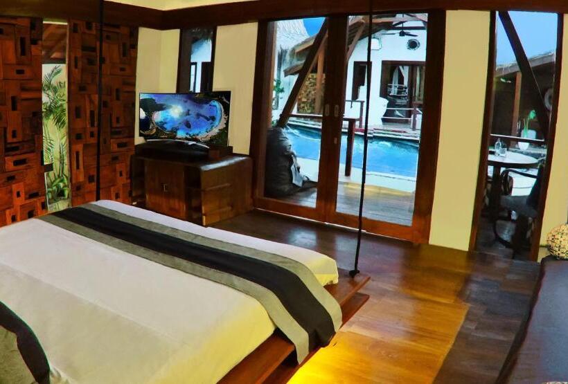 Трехместный Номер Deluxe Вид на Бассейн, Kaleydo Villas