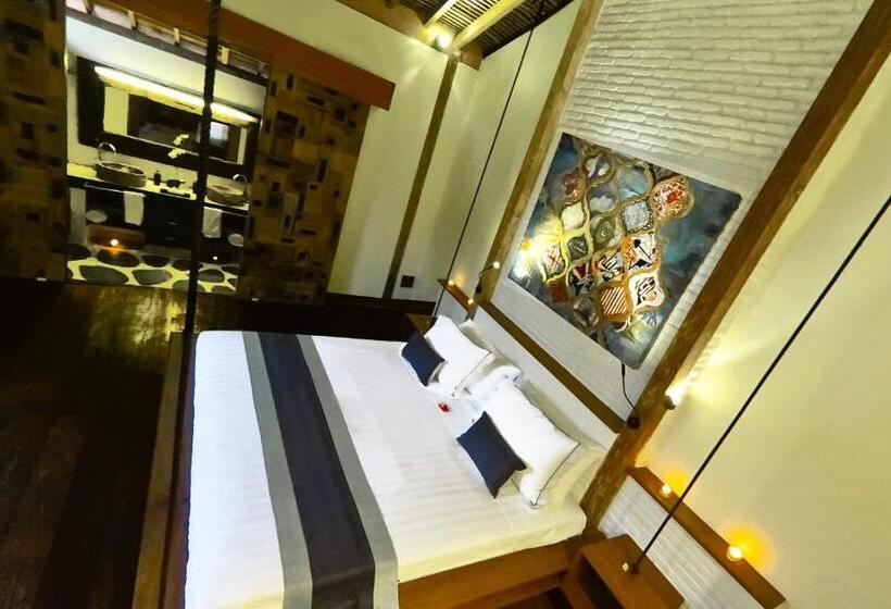 اتاق سه نفره دلوکس با چشم‌انداز استخر, Kaleydo Villas