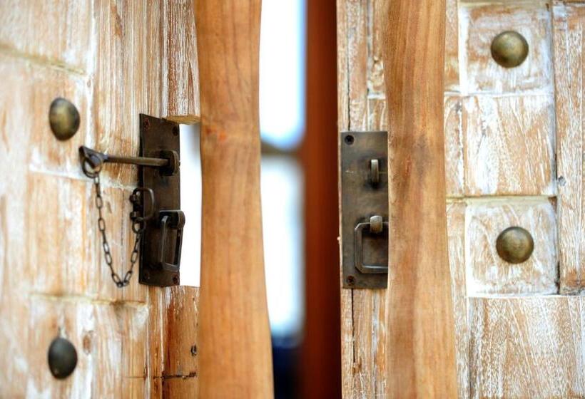 ２ベッドルームのデラックスビラ, Kaleydo Villas