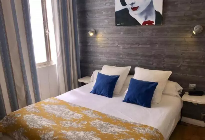 اتاق خانوادگی, Le Clocher