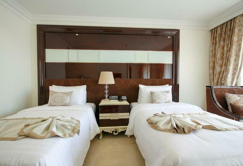 חדר דלוקס, Lk President