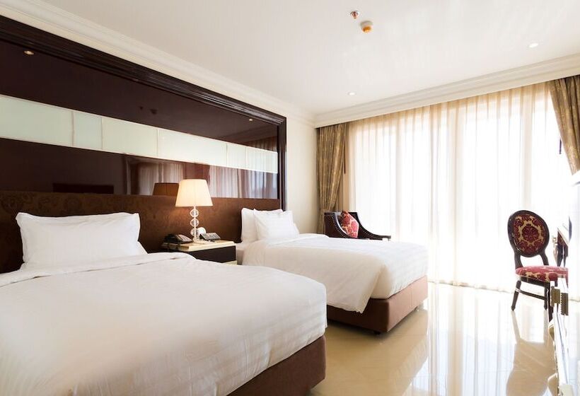 חדר דלוקס, Lk President