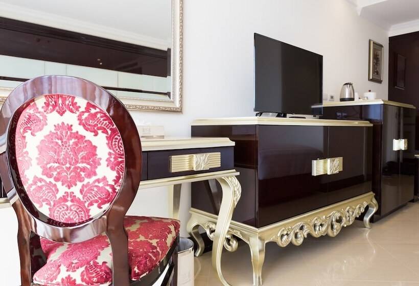 חדר דלוקס, Lk President