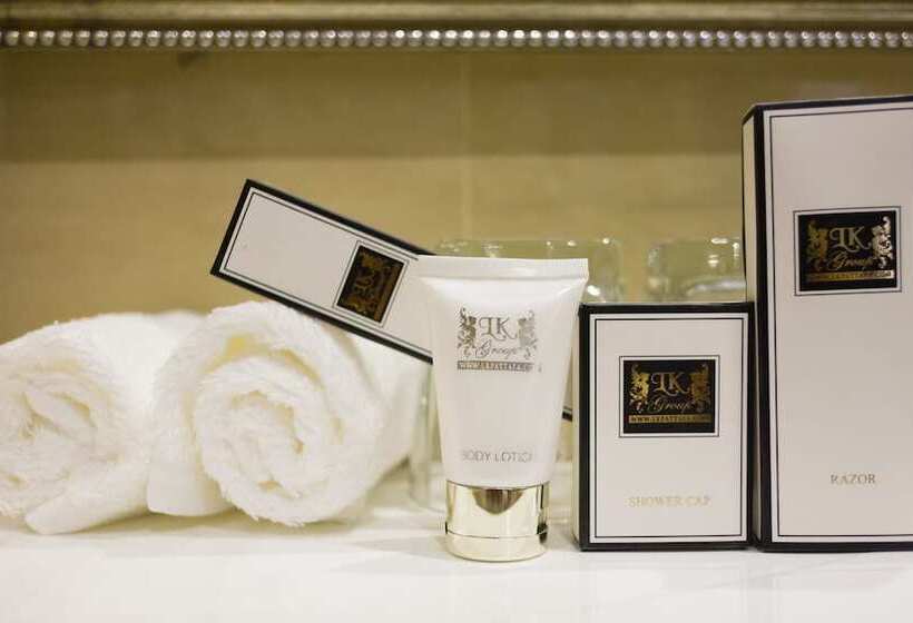 חדר דלוקס, Lk President